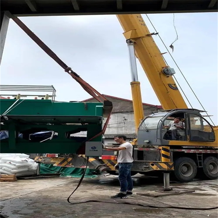 平邑吊风力发电机的吊车大概多少钱